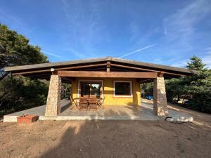 Villa indipendente, Rena Majore