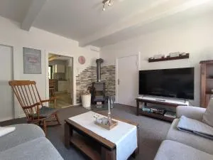 Ferienwohnung zwischen den Meeren - schöne und gemütliche FeWo mit Garten - Ostenfeld