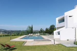 Maison A Rhodes with 66m2 heated pool on a 4800m2 plot
