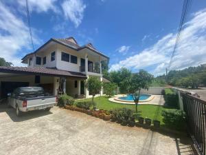 Thai style 3 bedroom pool house.