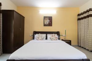 Berry 3BHK by Wabi Sabi Stays