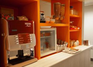 Hotels Premiere Classe Orange : photos des chambres