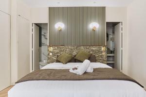 Apartment Champs Elysée bu Studio prestige