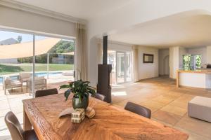 Ocean Villa - Pool & Fireplace