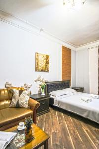 Апартаменти 4-кімнатні в центрі Києва м. Хрещатик