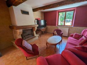 Maisons de vacances Grande maison de village : photos des chambres