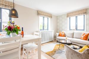 Two-Bedroom Apartment room in Whg_ 8_ Stadthaus Boysenstra_e