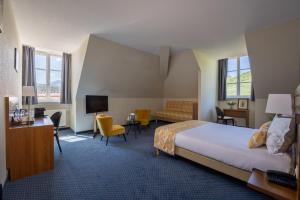 Hotels Hotel Val-Vignes Colmar Haut-Koenigsbourg, The Originals Relais : photos des chambres