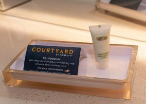 Deluxe, Guest room, 2 Twin/Single Bed(s) room in Courtyard by Marriott Reykjavik Keflavik Airport