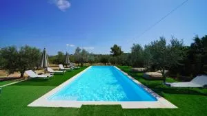 Olive Grove Rock Villa - Bouzéïka