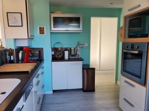 Lou beach home 75 m2 à 300 m de la plage avec vue mer