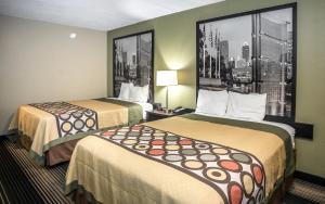 Double Room - Disability Access/Non-Smoking room in Super 8 by Wyndham Indianapolis South