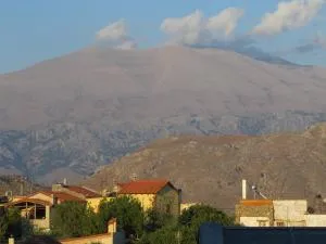 Tulip House - Amárion