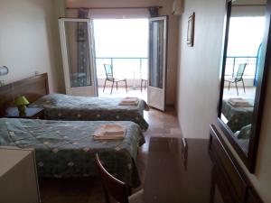 Standard Double/Twin Room Side Sea View