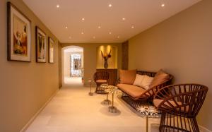Hotels Hotel Byblos Saint-Tropez : photos des chambres