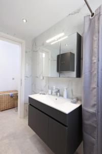 Rise & Shine Apartment 2