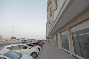 Cute Rooms and Small Partitions for Girls in Dubai- Female guests only فتيات فقط