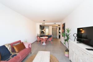 Premium apartment @ Flamenca Village with pool view VDE-137