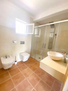 Villa Los Robles en Playa den Bossa con Piscina Privada