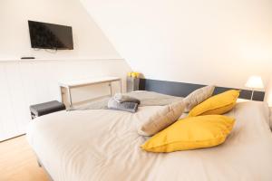 Grand duplex bord de plage avec Terrasse par Groom