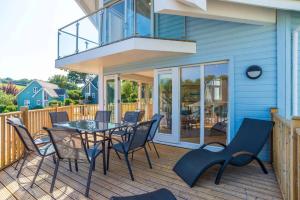 Trewhiddle Retreat V4 by Together Travel - Luxury 4-Bedroom Villa