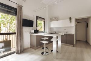 One-Bedroom Apartment room in Opera Residence