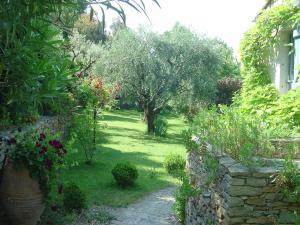 Villas Villa & piscine, Calme Absolu, Jardin Spacieux : photos des chambres