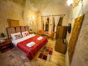 Deluxe Double Room room in Heritage Cave Suites