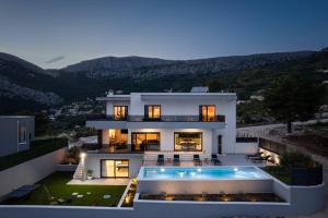 Villa Fortress, private pool, Game room, sea views