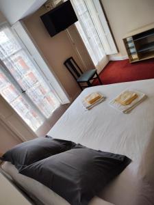 Hotels Hotel Du Rocher : photos des chambres