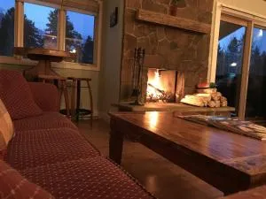 Gorgeous Jackson Hole Condo in Top location with Great Views and Private Deck with Barbeque!! - 提顿村
