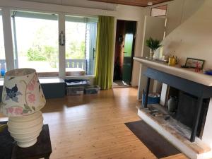 Cottage with own beach, seaterrace & pavillion.