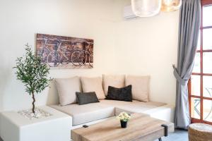 Jonathan City Apartment