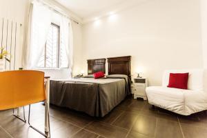 Triple Room room in Maison Colosseo (Via dei Querceti 24)