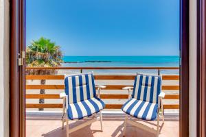 Appartamento con Vista Mare mozzafiato ed Accesso diretto sulla Spiaggia