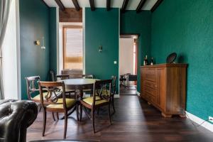 Maisons de vacances Le Patchouli Billard, Jardin & Confort : photos des chambres