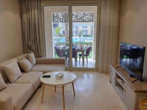 Mangroovy - Delicate 1BR Ground floor by the Pool