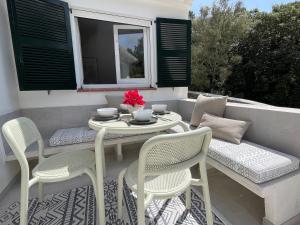 Villa Caterina authentic villa in quiet, wooded area