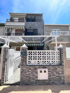 Prachtig gemoderniseerde woning op 250 meter van het strand