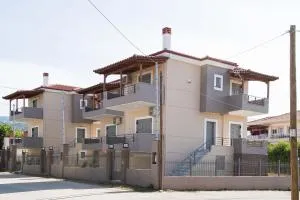 Electra Maisonette with Garden near Sea - 塞利亚尼蒂卡