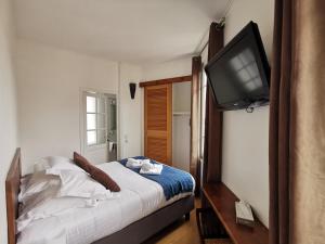 Hotels Hotel Des Falaises : photos des chambres