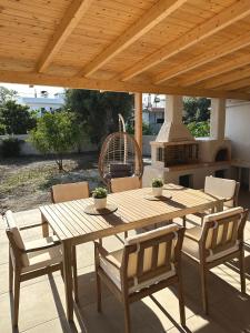 Rodanthi 4 Seasons Unique House