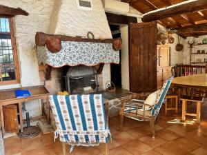 Maisons de vacances LES GITES D'ARDAILLERS : photos des chambres
