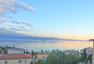 Apartment Adria Lovran - 3hvězdičkové hotely ve městě Lovran