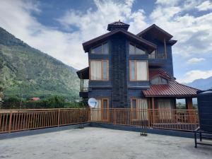 Natures Paradise Dobhi @ Manali