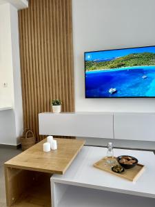 Rodanthi 4 Seasons Unique House