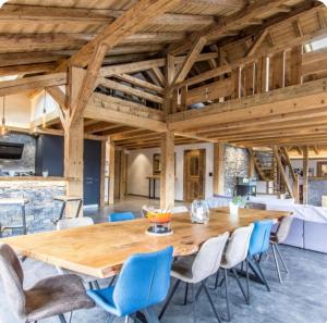 Chalet Le Perray Alpine Lodge