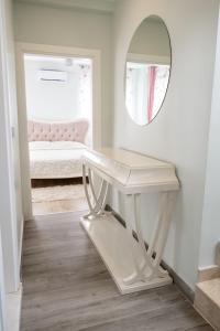 Amore Hotel Teki̇rova