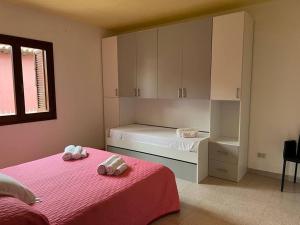 Comoda villetta con giardino img8