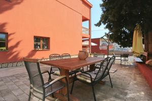 Apartments Fraj with Jacuzzi